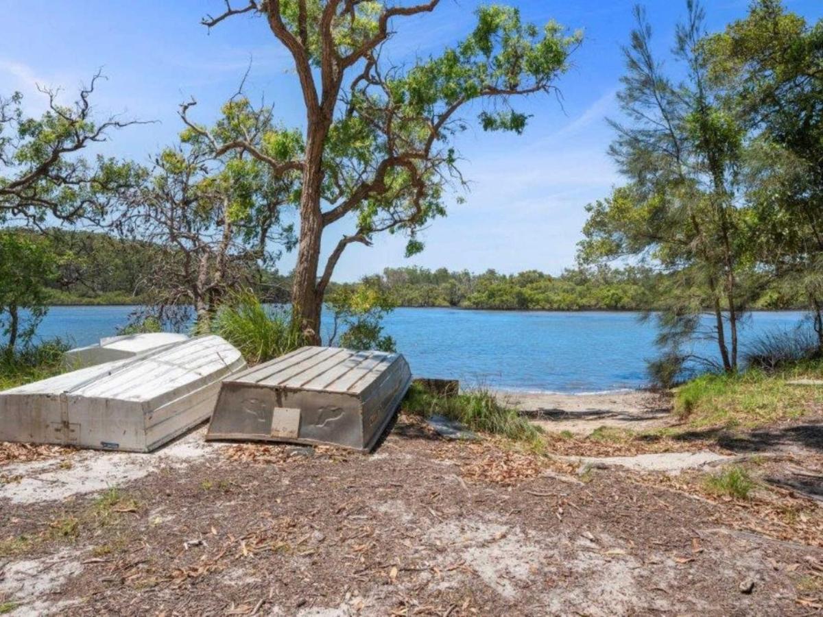 Lakeside Lodge Laurieton Exterior photo